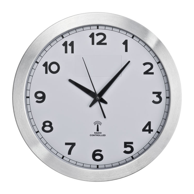 Ceas de perete din metal