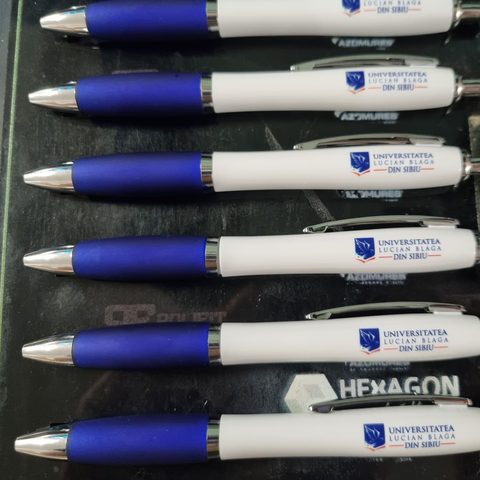 Pixuri personalizate tipar UV